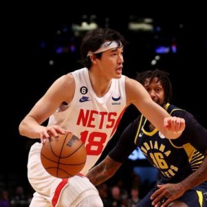 渡边雄太逆袭之旅：从拿训练营合同进篮网轮换