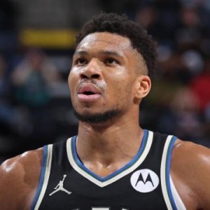 【观察】坚信老里&amp;利拉德！动荡一季字母哥拒绝低头